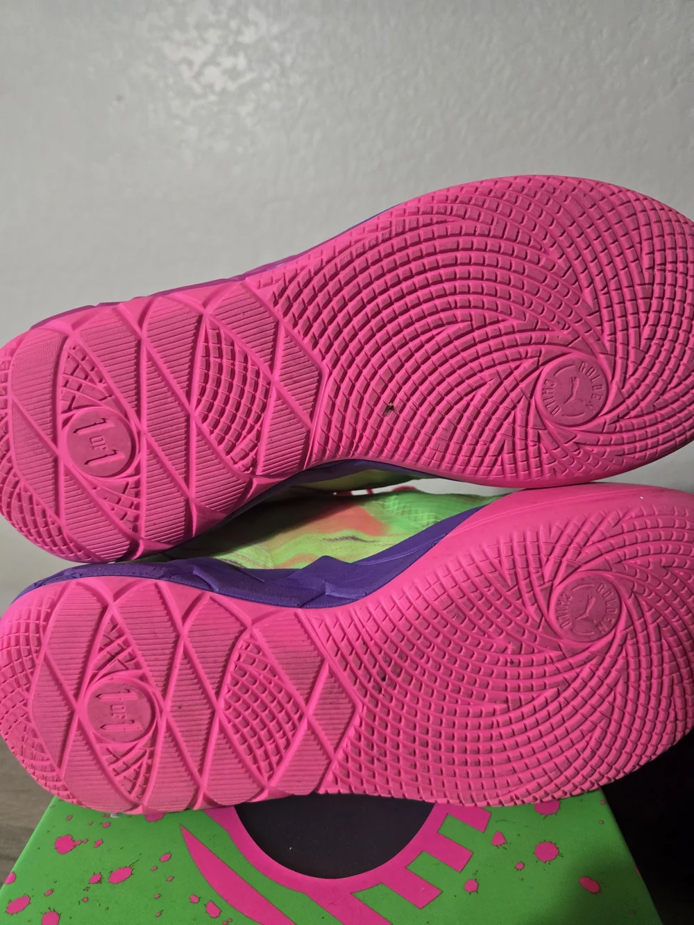 PUMA Melo's (barley worn) unisex kids Neon Green & Pink Athletic Sneakers